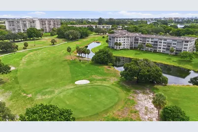 555 Oaks Lane #303, Pompano Beach, FL 33069 - Photo 42