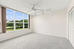 555 Oaks Ln, Pompano Beach, FL 33069 - Photo 14
