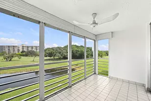 555 Oaks Ln, Pompano Beach, FL 33069 - Photo 32