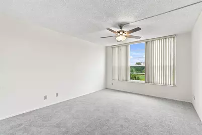 555 Oaks Lane #303, Pompano Beach, FL 33069 - Photo 26