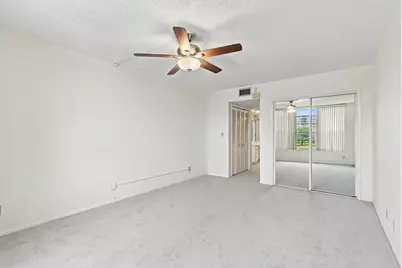 555 Oaks Lane #303, Pompano Beach, FL 33069 - Photo 28