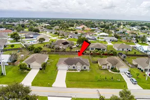 216 SW Kestor Dr, Port Saint Lucie, FL 34953 - Photo 4