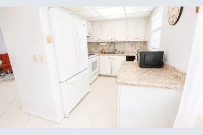 5 Suffolk A, Boca Raton, FL 33434 - Photo 2