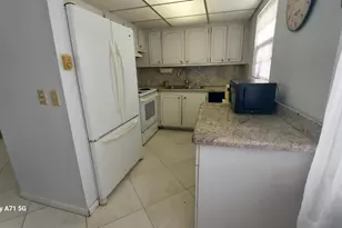 5 Suffolk A, Boca Raton, FL 33434 - Photo 4
