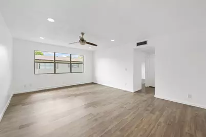 600 SE 2nd Avenue #K22, Deerfield Beach, FL 33441 - Photo 8