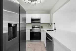 600 SE 2nd Ave, Deerfield Beach, FL 33441 - Photo 2