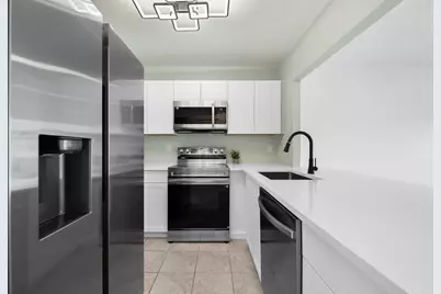 600 SE 2nd Avenue #K22, Deerfield Beach, FL 33441 - Photo 2