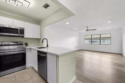 600 SE 2nd Avenue #K22, Deerfield Beach, FL 33441 - Photo 4
