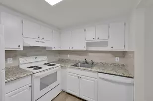 146 Saxony D, Delray Beach, FL 33446 - Photo 12