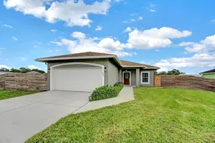 2001 SW Aguero St, Port Saint Lucie, FL 34953 - Photo 4
