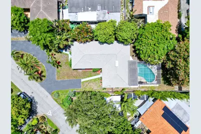 1680 NE 34th Lane, Oakland Park, FL 33334 - Photo 46