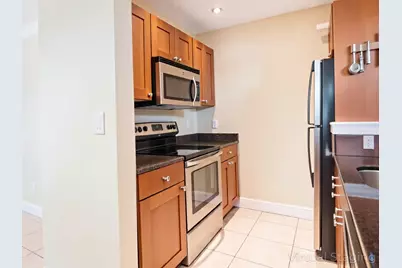 1680 NE 34th Lane, Oakland Park, FL 33334 - Photo 12
