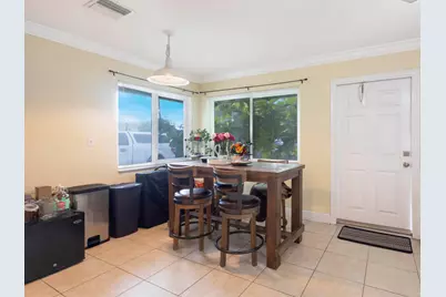 1680 NE 34th Lane, Oakland Park, FL 33334 - Photo 8