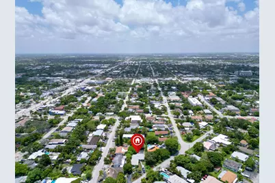 1680 NE 34th Lane, Oakland Park, FL 33334 - Photo 10