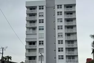 3113 S Ocean Dr, Hallandale Beach, FL 33009 - Photo 1