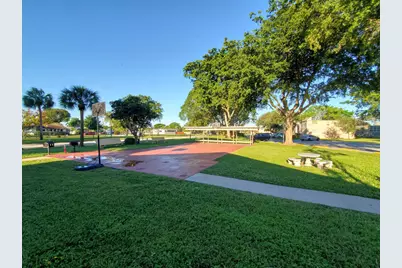 1060 NW 80th Avenue #104, Margate, FL 33063 - Photo 4