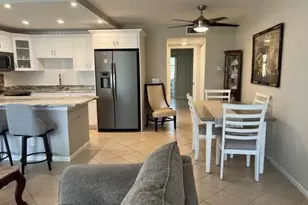 11 Cambridge A, West Palm Beach, FL 33417 - Photo 4