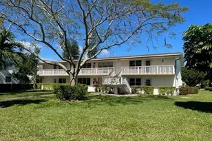 11 Cambridge A, West Palm Beach, FL 33417 - Photo 2