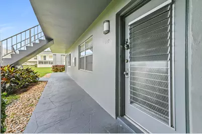 887 Normandy S, Delray Beach, FL 33484 - Photo 2