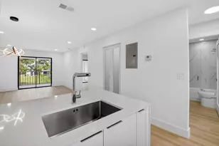 100 W Hidden Valley Blvd, Boca Raton, FL 33487 - Photo 2