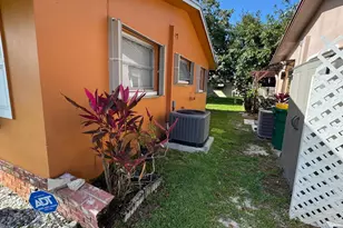 4511 NW 45th Ct, Tamarac, FL 33319 - Photo 2