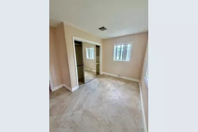 2425 Ceceile Avenue, West Palm Beach, FL 33417 - Photo 8