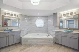 7000 W Island Blvd, Aventura, FL 33160 - Photo 18