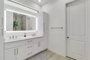 5029 Grandiflora Rd, Palm Beach Gardens, FL 33418 - Photo 8