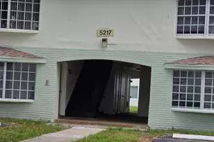 5217 NW 18th St, Lauderhill, FL 33313 - Photo 4