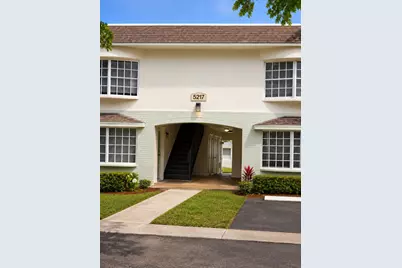 5217 NW 18th Street #3D, Lauderhill, FL 33313 - Photo 2