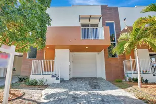 1102 S 20th Ave, Hollywood, FL 33020 - Photo 1