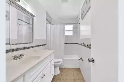 560-564 NE 35th Street, Oakland Park, FL 33334 - Photo 10
