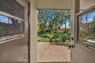 560-564 NE 35th St, Oakland Park, FL 33334 - Photo 46