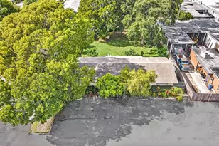 560-564 NE 35th St, Oakland Park, FL 33334 - Photo 52