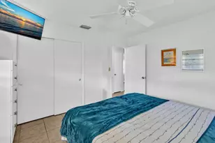 560-564 NE 35th St, Oakland Park, FL 33334 - Photo 14