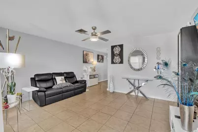560-564 NE 35th Street, Oakland Park, FL 33334 - Photo 4