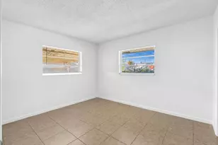 560-564 NE 35th St, Oakland Park, FL 33334 - Photo 16