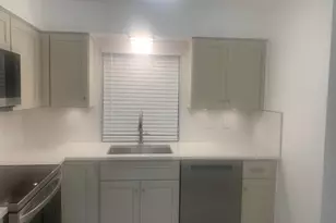 9350 NW 38th Pl, Sunrise, FL 33351 - Photo 6