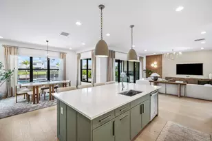 8323 Essex Country Clb Dr, Boca Raton, FL 33434 - Photo 12
