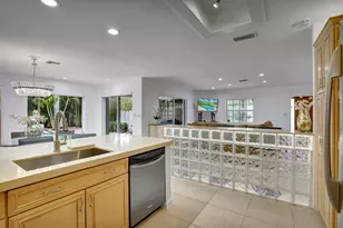 290 E Fern Dr, Boca Raton, FL 33432 - Photo 16