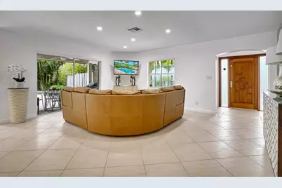290 E Fern Drive, Boca Raton, FL 33432 - Photo 6