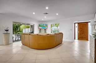 290 E Fern Dr, Boca Raton, FL 33432 - Photo 6