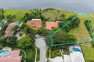 10 Sunningdale Cir, West Palm Beach, FL 33401 - Photo 1
