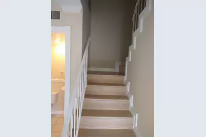 8903 NW 28th Drive #8B, Coral Springs, FL 33065 - Photo 10