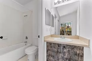 1407 S Santa Catalina Cir, North Lauderdale, FL 33068 - Photo 20