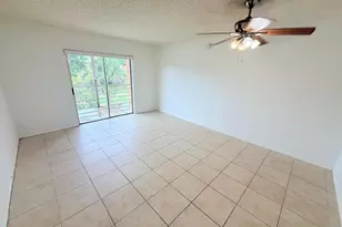 4304 NW 9th Ave, Deerfield Beach, FL 33064 - Photo 4