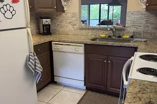 11894 Suellen Cir, Wellington, FL 33414 - Photo 6