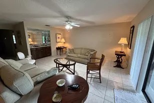 11894 Suellen Cir, Wellington, FL 33414 - Photo 8
