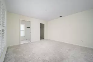 649 NE Horizon Ln, Port Saint Lucie, FL 34983 - Photo 18