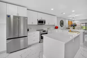 8967 Belle Aire Dr, Boca Raton, FL 33433 - Photo 2